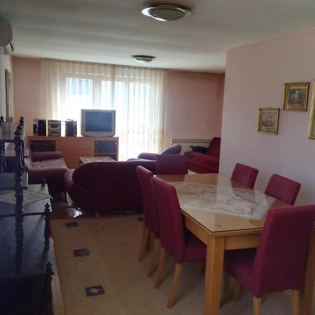 Sarajevo-Adi Apartments II ภายนอก รูปภาพ